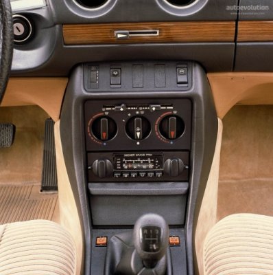 MERCEDESBENZE-Klasse-W123--medium-1969_1.jpg