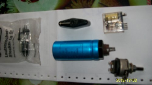 Elektronikai_alkatreszek_001.jpg