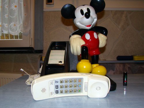 Mickey egér telefon 2.JPG