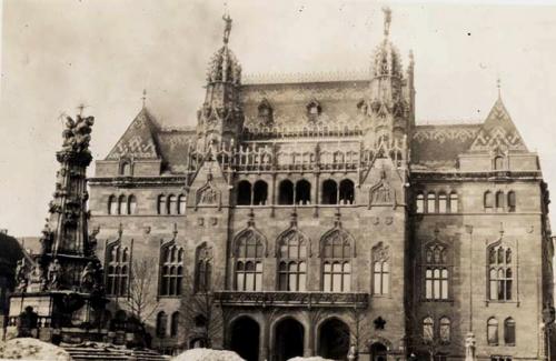 Pénzügyminisztérium épülete a Várban Pénzügyminisztérium épülete a Várban