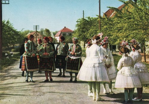 Sióagárdi népviselet Sióagárdi népviselet