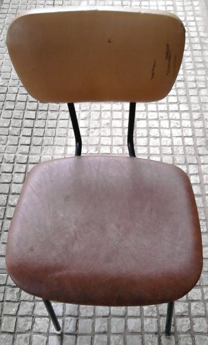 Műbőr kárpitozású szék