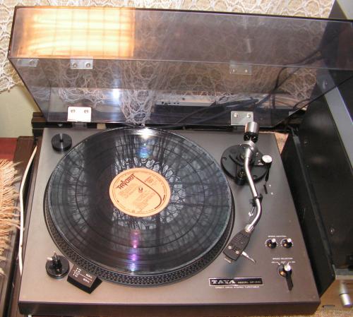 Taya lemezjátszó DP-510