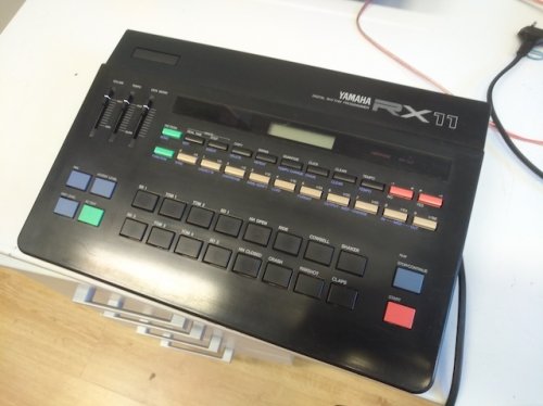 Yamaha RX 11 digitális ütőhangszer-szintetizátor Yamaha RX 11 digitális ütőhangszer-szintetizátor