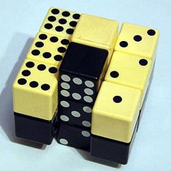 Bűvös domino Bűvös domino