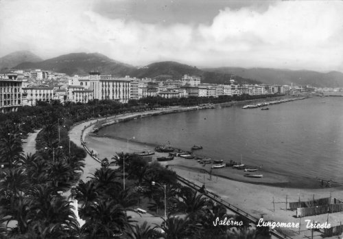 Salerno - Címkeresett képeslap Salerno - Címkeresett képeslap