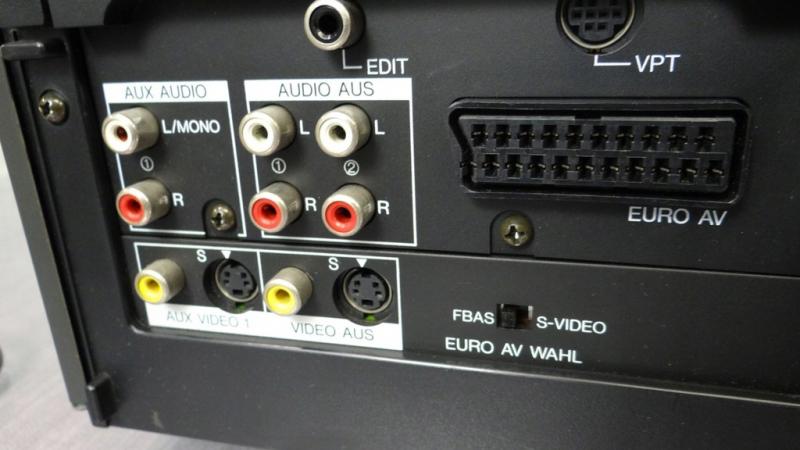 Mitsubishi_HS-E82_back.jpg