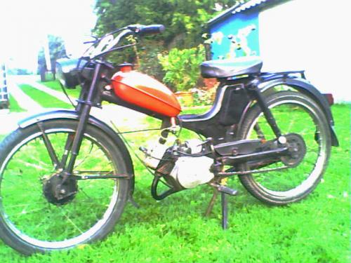 Komar moped