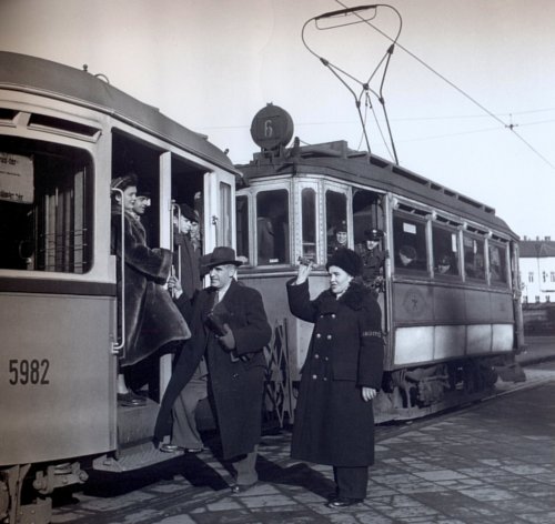 Füttyös kalauz Füttyös kalauz