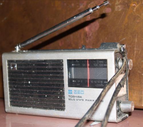 Toshiba IC70 zsebrádió Toshiba IC70 zsebrádió