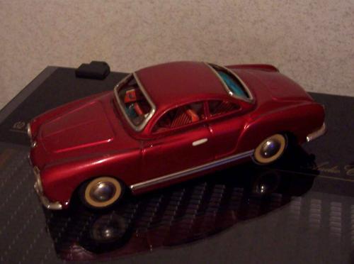 Karmann Ghia kinai fémjáték