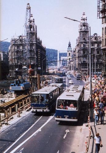 Felszabadulás tér aluljáró építés Felszabadulás tér aluljáró építés