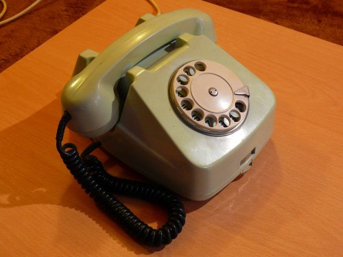 Román telefon  EM-72 
