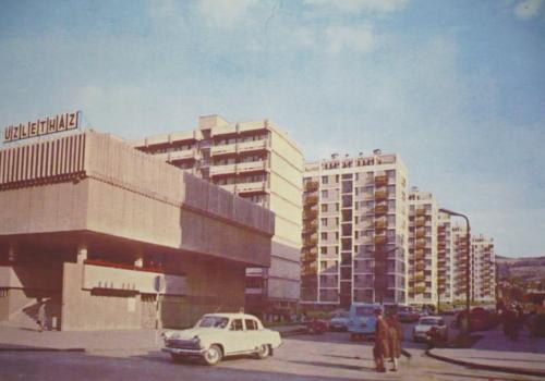 Salgótarján - Pécskő üzletház (megvan ma is!)