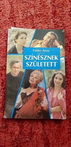 Színésznek született