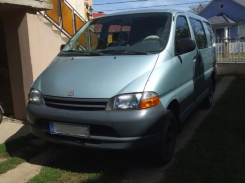 TOYOTA HI-ACE Combi 2.4 TD