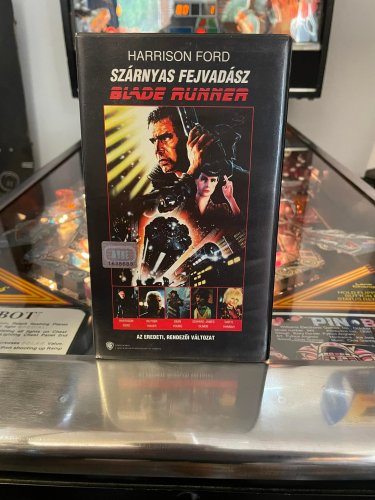 Szárnyas Fejvadász Blade Runner vhs kazettán Szárnyas Fejvadász Blade Runner vhs kazettán