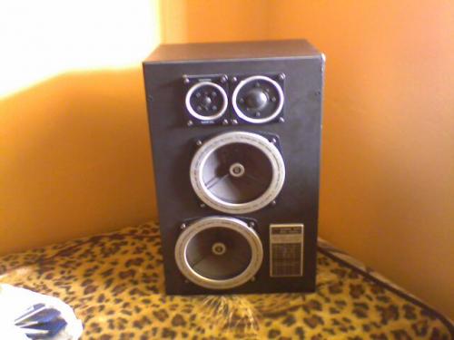 Grundig Super hifi box 2500a Grundig Super hifi box 2500a