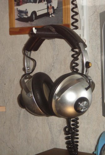 AKG K-180 fejhallgató