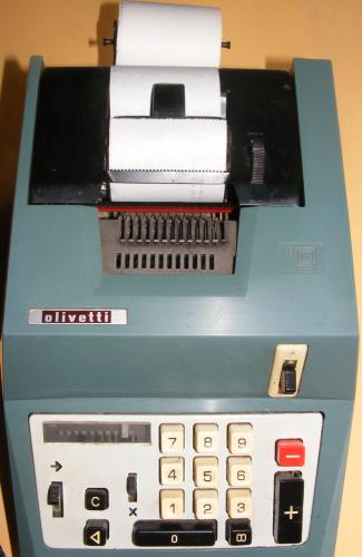 Olivetti számológép mechanikus