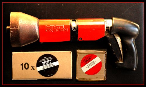 Hilti szögbelövő 