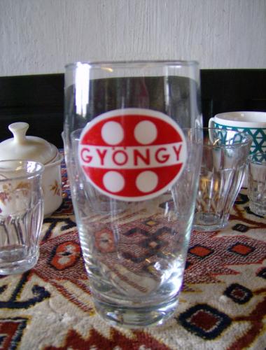 Gyöngy üdítős pohár