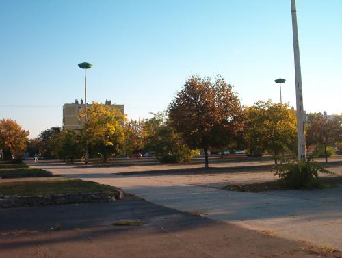 Utcai lámpa "UFO" az ETO-stadion parkolóban