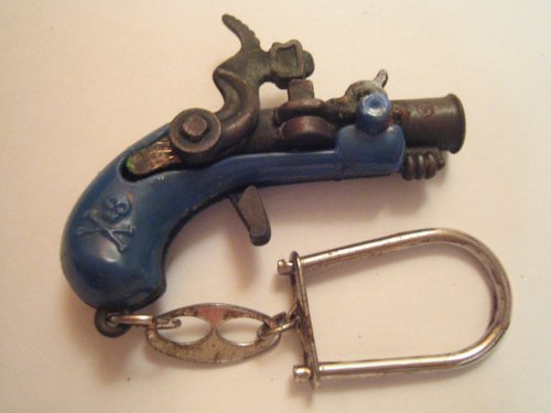 Pisztoly kulcstartó