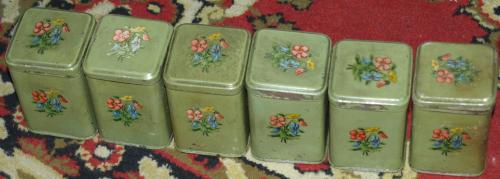 Fűszertartó dobozok