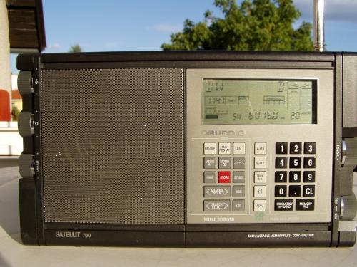 Grundig Satellit 700