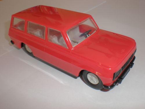 VEB Plasticart Wartburg 353 Tourist