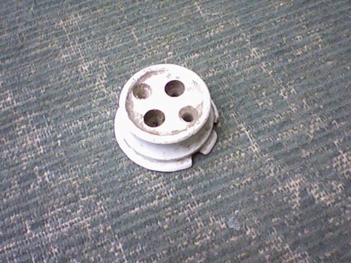 Fali kerámia konektor