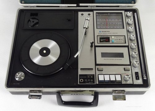 Sanyo Solid State Music Centre Model G-2615N-2 Sanyo Solid State Music Centre Model G-2615N-2
