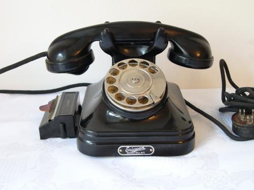 CB 35-ös telefon kihúzható regiszterrel CB 35-ös telefon kihúzható regiszterrel