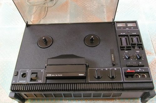 Tesla Stereo Tape Recorder B730