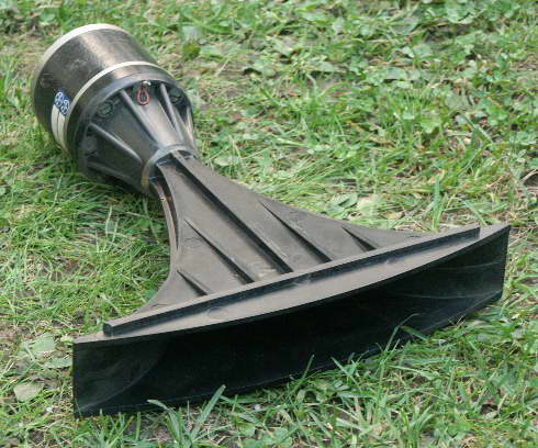 Tesla magassugárzó