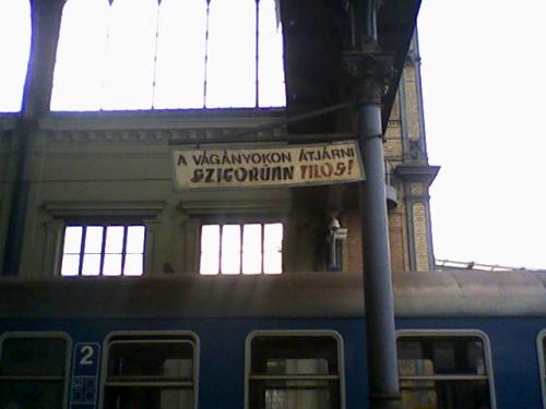 Pályudvari tábla Pályudvari tábla