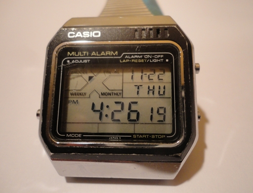 Casio kvarcóra - MM-400 