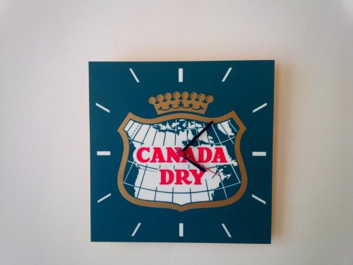 Canada Dry óra