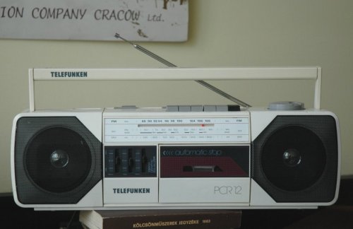 Telefunken PCR-12 típusú rádiósmagnó