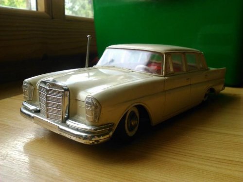 GAMA Mercedes Benz 220 S