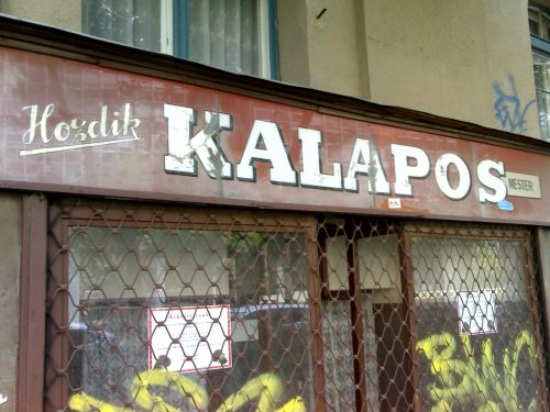 Kalapos cégtábla Kalapos cégtábla