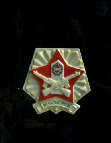 Katonai kerámia plakett