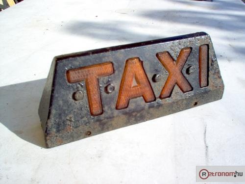 Taxi szabadjelzõ Taxi szabadjelzõ