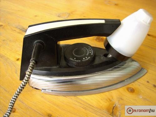 Orosz gőzölős vasaló