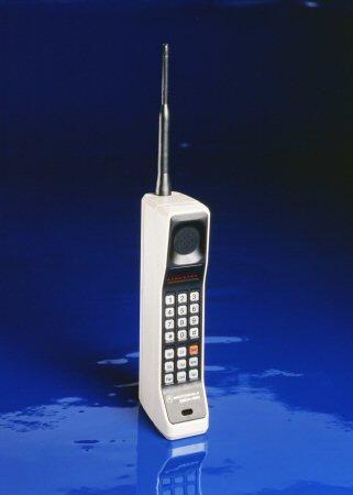 Motorola mobiltelefon az ELSŐ