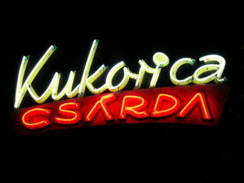 Balatonföldvár Kukorica Csárda neon