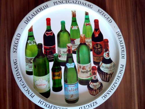 Délalföldi Pincegazdaság tálca Délalföldi Pincegazdaság tálca