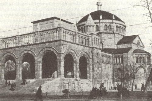 Regnum Marianum templom a városligetben.