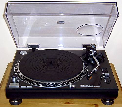 Technics SL-1200 Technics SL-1200